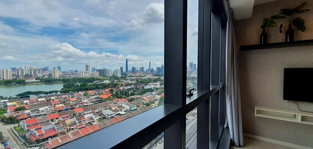스트리트 노마드 암팡, M-시티 Klcc 아파트